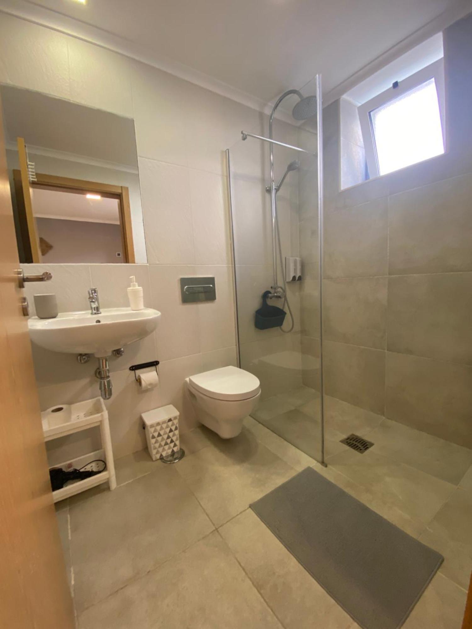 Like A Local Guest House Ericeira Luaran gambar
